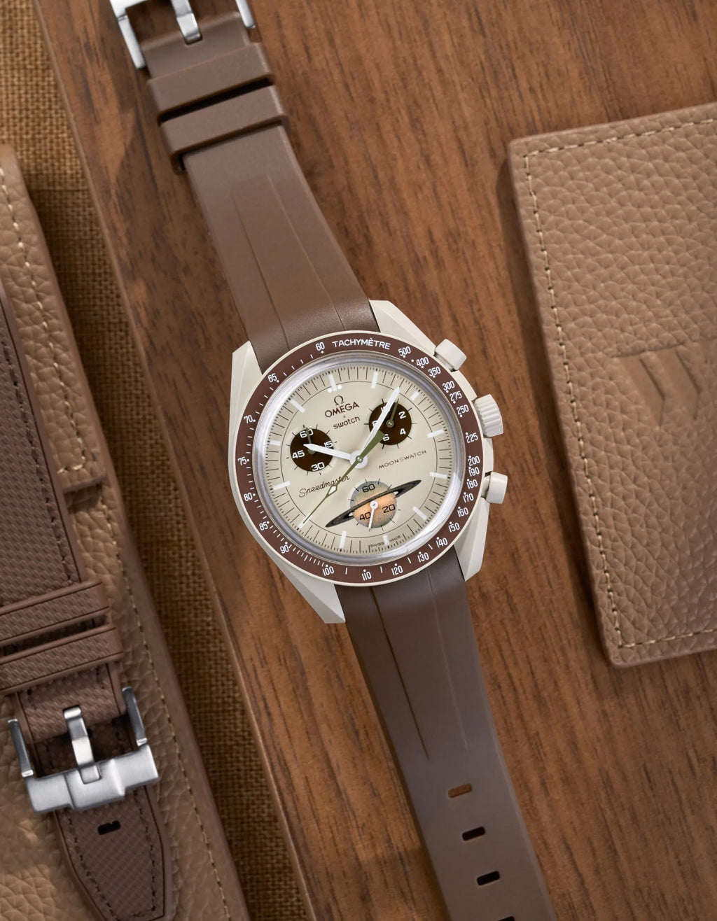 Curved Rubber Strap - Brown - OM Luxury