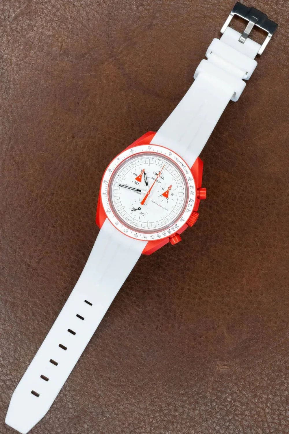 Curved Rubber Strap - White - OM Luxury